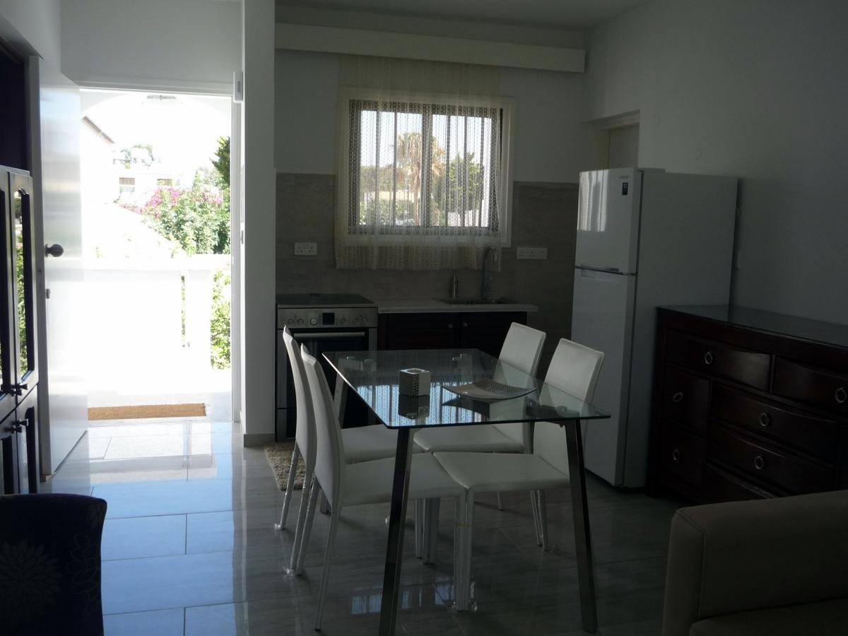 Sandy Beach Apartment 13 Вороклини Екстериор снимка